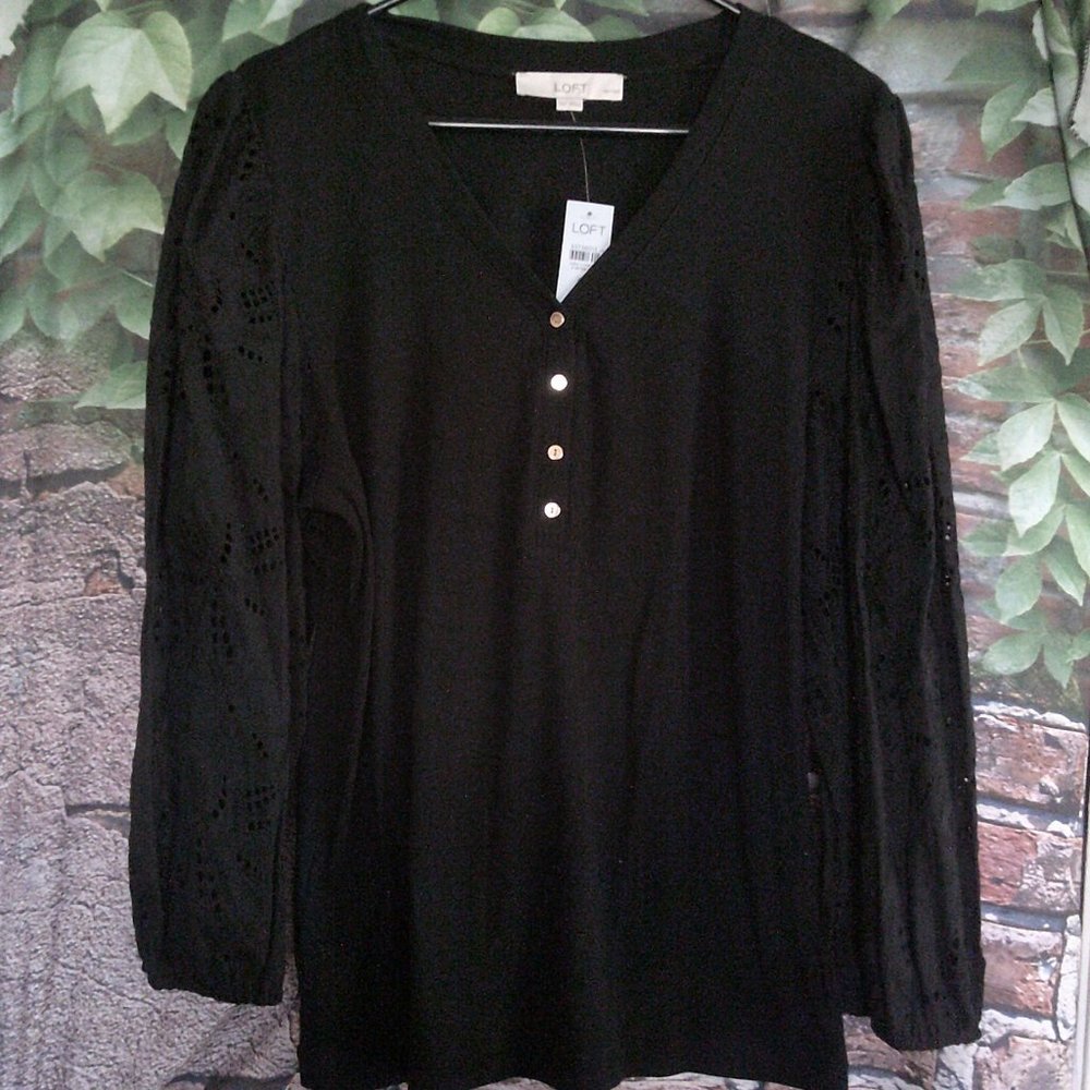 Black Ribbed 1/4 Button  Cut-Out Long Sleeves Blouse